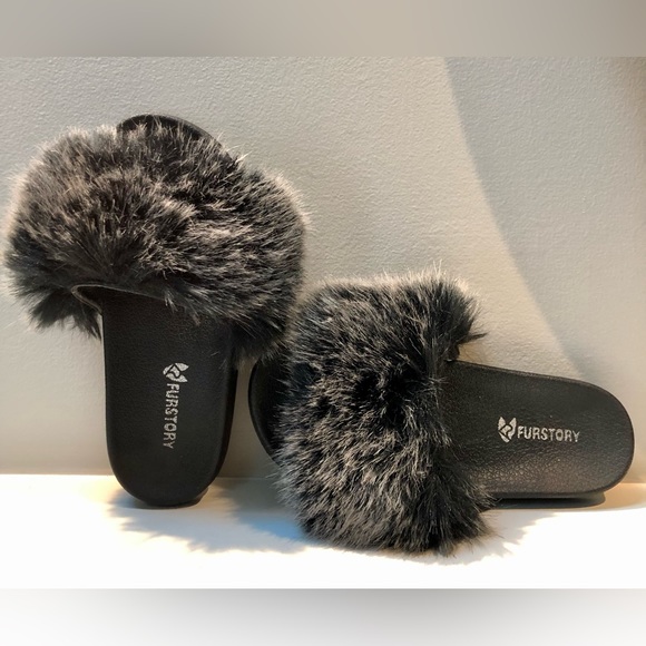 FurStory Shoes - Furry black & grey slippers. Size 6.5. Brand-Fur Story, like new condition